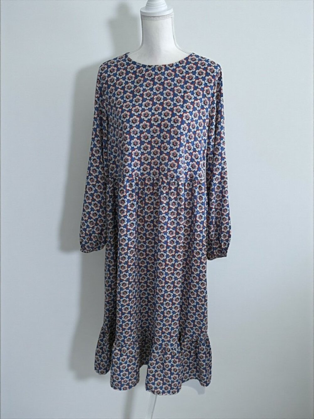 URBAN THREADS Blue White Floral  Long Sleeve Midi Dress Size 14
